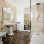 Casa de hóspedes La Loggia Di 3*
